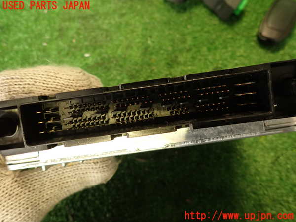 2UPJ-39206110]ボルボ・V70(SB5244W)エンジンコンピューター 中古_m0003.jpg
