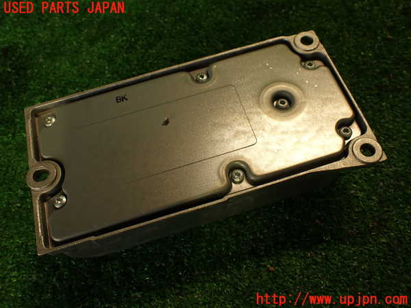 2UPJ-39206145]ボルボ・V70(SB5244W)エアバッグコンピューター 中古_m0002.jpg