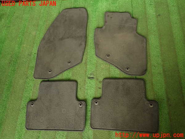2UPJ-39207800]ボルボ・V70(SB5244W)フロアマット 中古_m0001.jpg