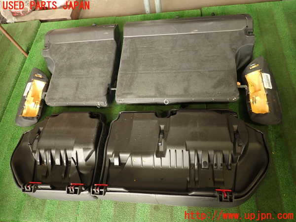 2UPJ-39207385]ボルボ・V70(SB5244W)リアシート 中古_m0005.jpg