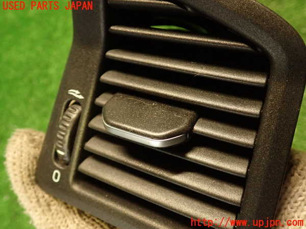 2UPJ-39207527]ボルボ・V70(SB5244W)エアコン吹き出し口2(右) 中古_m0003.jpg