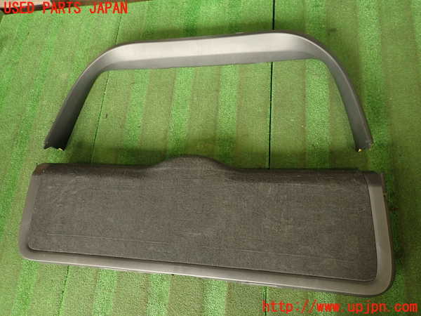 2UPJ-39201578]ボルボ・V70(SB5244W)バックドア内張り 中古_m0001.jpg