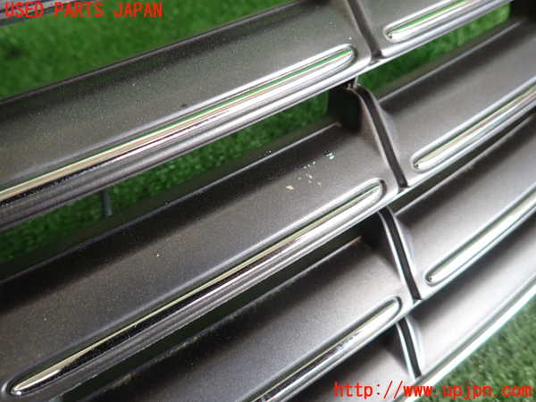 2UPJ-39211050]クラウン ロイヤル(GRS182)ラジエターグリル 中古_m0002.jpg