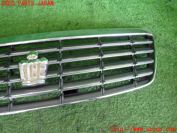 2UPJ-39211050]クラウン ロイヤル(GRS182)ラジエターグリル 中古_m0003.jpg