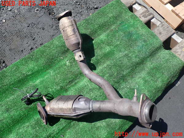 1UPJ-39242661]パジェロ(V75W)触媒1 中古_m0002.jpg