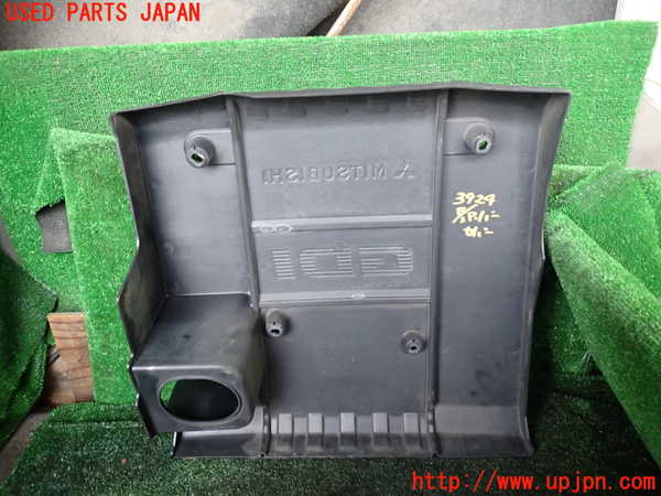 1UPJ-39242160]パジェロ(V75W)エンジンアッパーカバー 中古_m0002.jpg