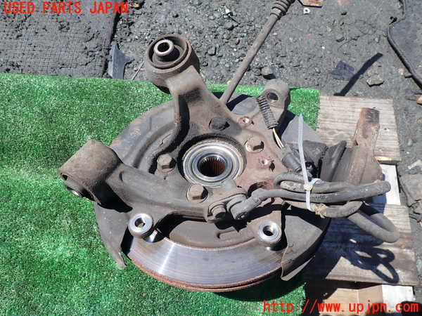 1UPJ-39244300]パジェロ(V75W)右リアナックルハブ 中古_m0002.jpg