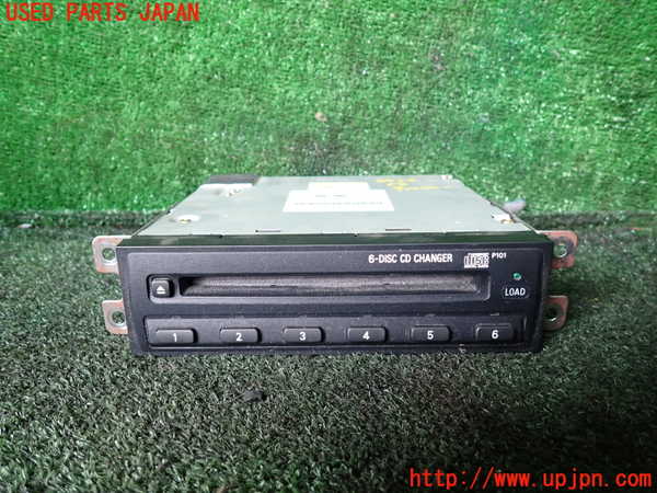 1UPJ-39246505]パジェロ(V75W)CDチェンジャー 中古_m0001.jpg