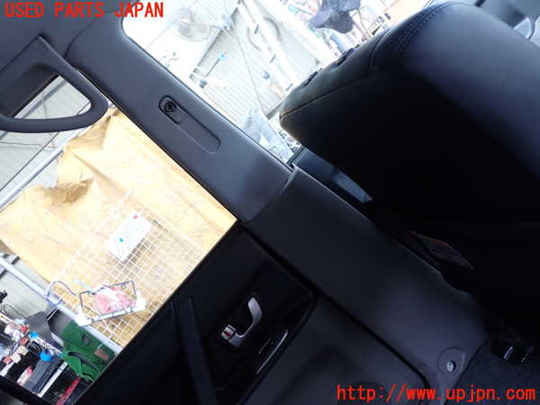 1UPJ-39247670]パジェロ(V75W)左センターピラートリム 中古_m0001.jpg