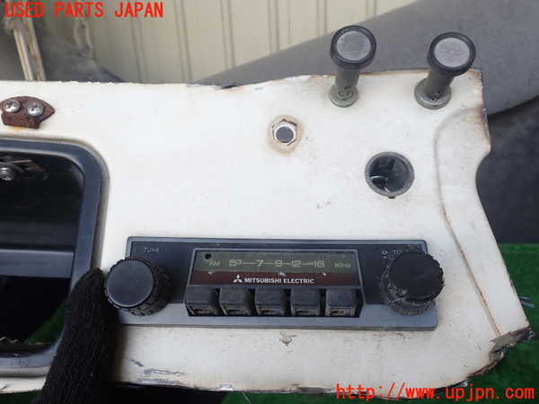 1UPJ-39256470]三菱ジープ(J53)ラジオ 【ジャンク】_m0003.jpg