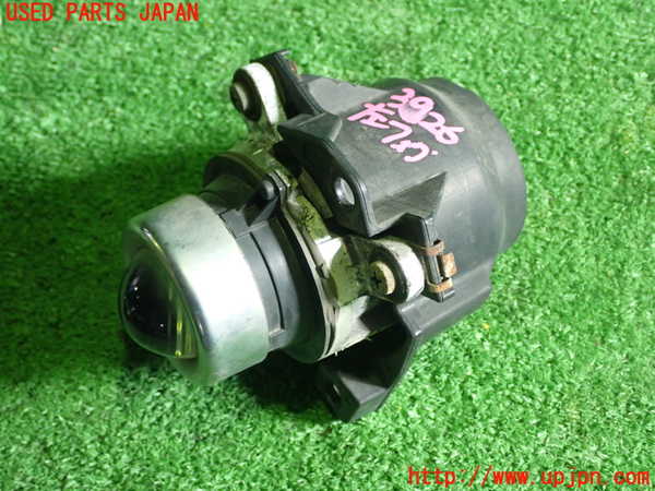 5UPJ-39261182]アバルト・595C(312142)左フォグ 中古_m0002.jpg