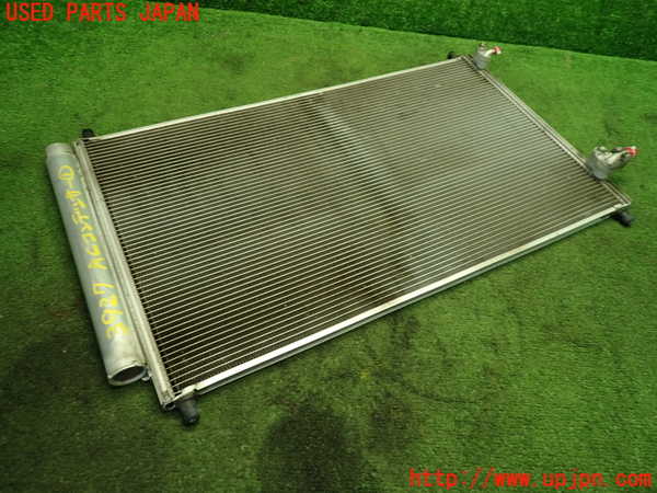 1UPJ-39296031]アクア(AQUA)(NHP10)エアコンコンデンサー1 中古_m0003.jpg