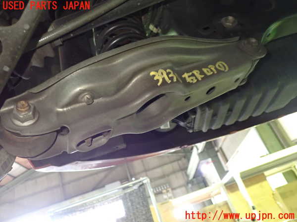 1UPJ-39305200]BMW 116i(UE16)E87右リアロアアーム1 中古_m0001.jpg