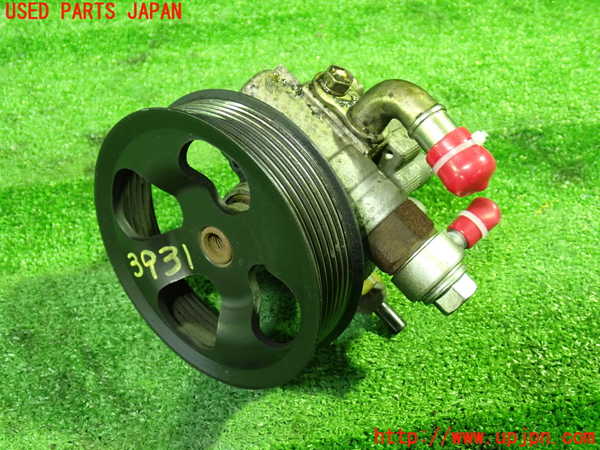 1UPJ-39314250]ヴォクシー(ノア)(AZR60G)パワステポンプ 中古_m0001.jpg