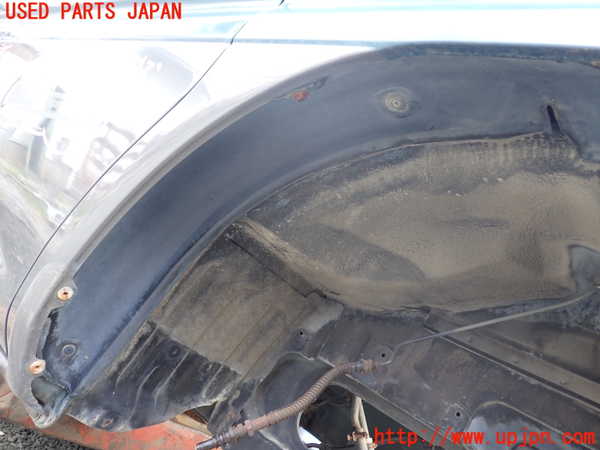 1UPJ-39321090]デリカ スペースギア(PD6W)右前フェンダーライナー 中古_m0002.jpg