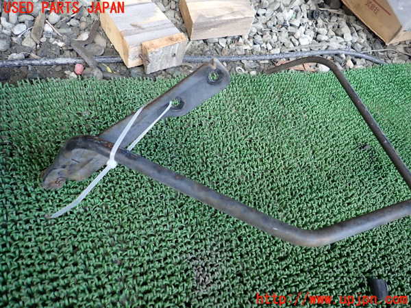1UPJ-39321700]デリカ スペースギア(PD6W)スペアタイヤキャリア 中古_m0002.jpg