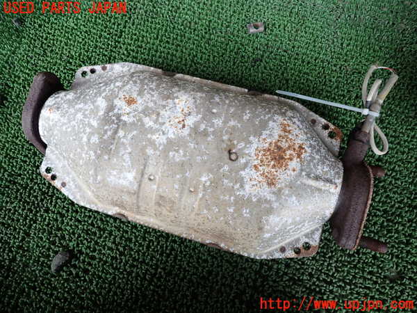 1UPJ-39322661]デリカ スペースギア(PD6W)触媒1 中古_m0002.jpg