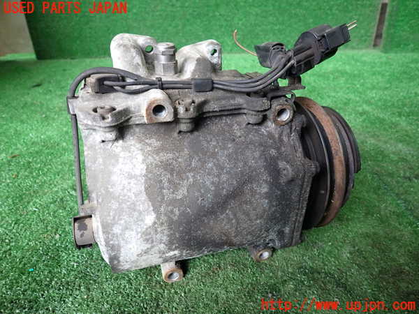 1UPJ-39326025]デリカ スペースギア(PD6W)エアコンコンプレッサー 中古_m0002.jpg