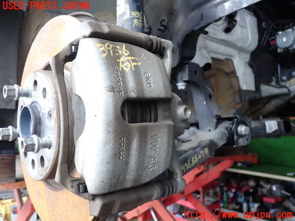 2UPJ-39364080]VW ゴルフ トゥーラン(1TDFG)右フロントキャリパー 中古_m0001.jpg