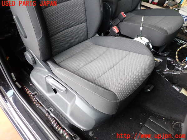 2UPJ-39367035]VW ゴルフ トゥーラン(1TDFG)運転席シート 中古_m0003.jpg