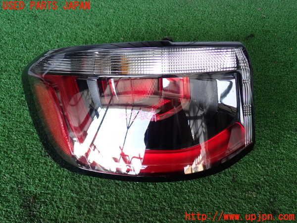 2UPJ-39371536]ジープ・コンパス(M624)左テールランプ 中古_m0001.jpg