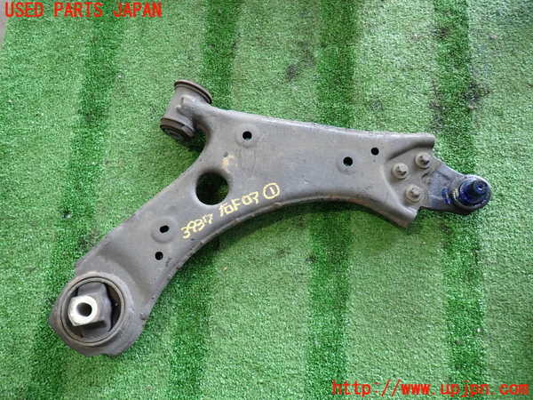 2UPJ-39375176]ジープ・コンパス(M624)右フロントロアアーム1 中古_m0001.jpg