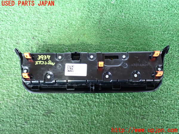2UPJ-39376066]ジープ・コンパス(M624)エアコンスイッチ1 中古_m0002.jpg