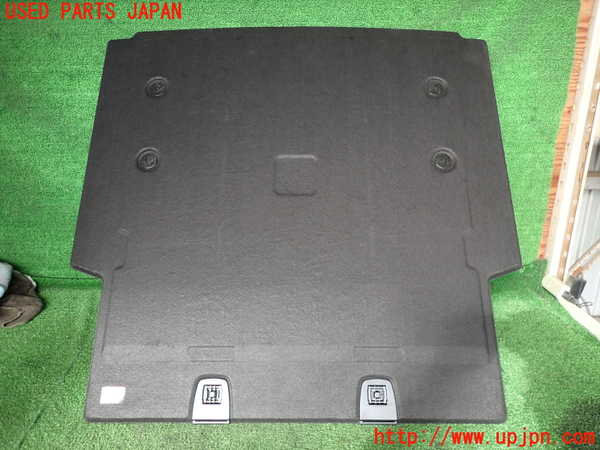 2UPJ-39387771]BMW X1(VL18)(E84系)ラゲッジトレイ1 中古_m0002.jpg