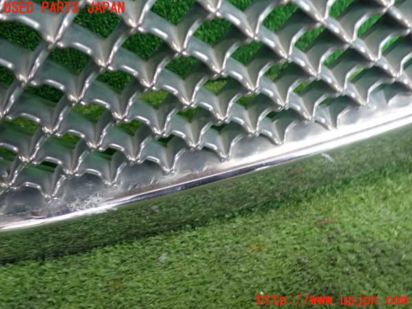 2UPJ-39391050]クライスラー・300C(LX35-)ラジエターグリル 中古_m0002.jpg