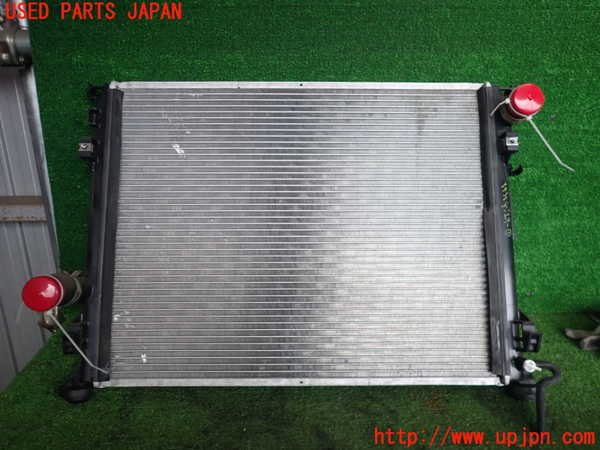 2UPJ-39392321]クライスラー・300C(LX35-)ラジエーター1 中古_m0001.jpg