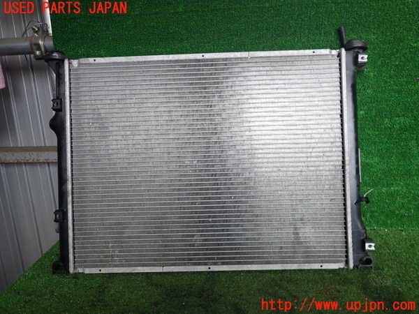 2UPJ-39392321]クライスラー・300C(LX35-)ラジエーター1 中古_m0002.jpg