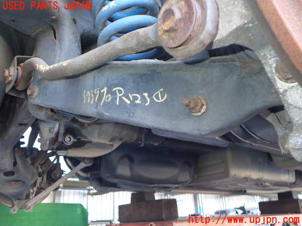 2UPJ-39395200]クライスラー・300C(LX35-)右リアロアアーム1 中古_m0001.jpg