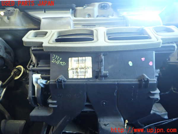 2UPJ-39396081]クライスラー・300C(LX35-)エバポレーター1 中古_m0003.jpg