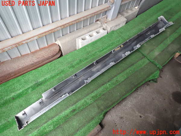 2UPJ-39401390]マークX(GRX130)右サイドステップ 中古_m0003.jpg
