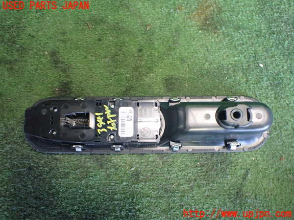 2UPJ-39416240]BMW ミニ(MINI)クーパーD クロスオーバー F60(YT20)右前パワーウィンドウスイッチ 中古_m0002.jpg