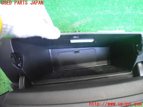 2UPJ-39417516]BMW ミニ(MINI)クーパーD クロスオーバー F60(YT20)グローブボックス1 中古_m0003.jpg
