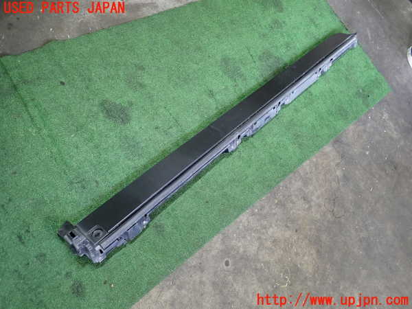 2UPJ-39421390]アウトランダーPHEV(GN0W)右サイドステップ 中古_m0002.jpg
