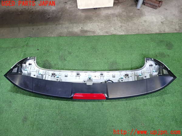 2UPJ-39421520]アウトランダーPHEV(GN0W)リアスポイラー 中古_m0002.jpg