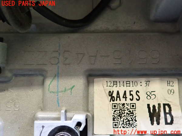 2UPJ-39421520]アウトランダーPHEV(GN0W)リアスポイラー 中古_m0003.jpg