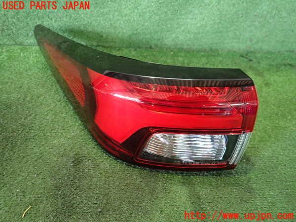 2UPJ-39421536]アウトランダーPHEV(GN0W)左テールランプ 中古_m0001.jpg