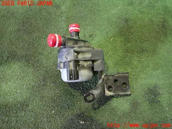 2UPJ-39422110]アウトランダーPHEV(GN0W)ウォーターポンプ 中古_m0002.jpg
