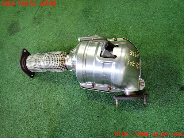 2UPJ-39422661]アウトランダーPHEV(GN0W)触媒1 中古_m0001.jpg