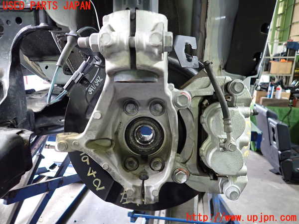 2UPJ-39424295]アウトランダーPHEV(GN0W)左フロントナックルハブ (ジャンク品) 中古_m0002.jpg