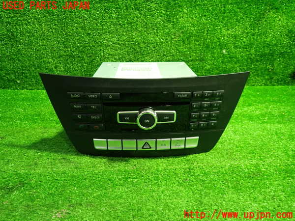 1UPJ-39436589]ベンツ C180 W204(204049)カーナビゲーション HDD 中古_m0001.jpg