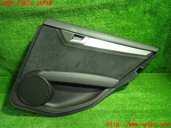 1UPJ-39431294]ベンツ C180 W204(204049)右後ドア内張り 中古_m0001.jpg