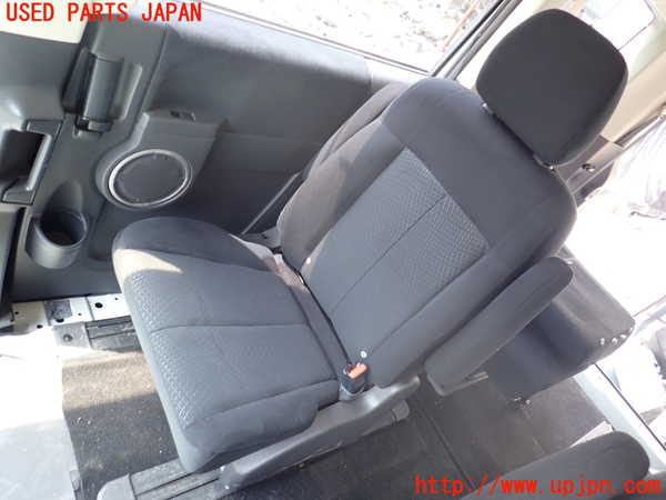 1UPJ-39457145]デリカD：5(CV1W)右2列目シート 中古_m0001.jpg