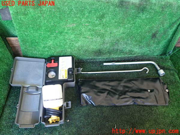 1UPJ-39477805]アルファード(AGH35W)車載工具 中古_m0001.jpg