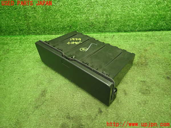 1UPJ-39497842]フェアレディZロードスター(HZ33)小物入れ2 中古_m0002.jpg