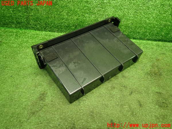 1UPJ-39497842]フェアレディZロードスター(HZ33)小物入れ2 中古_m0003.jpg