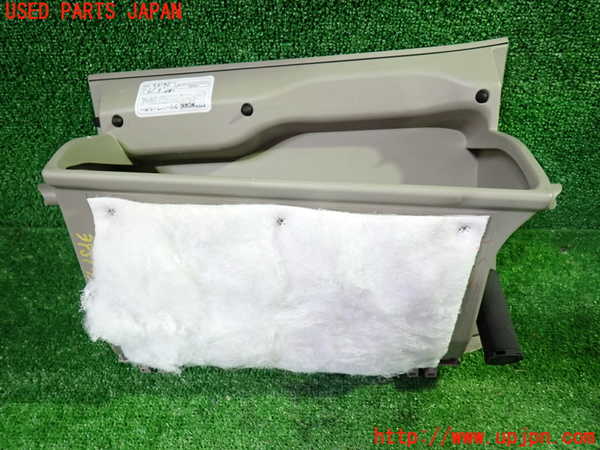 1UPJ-39517517]エスティマハイブリッド(AHR20W)グローブボックス2 中古_m0003.jpg